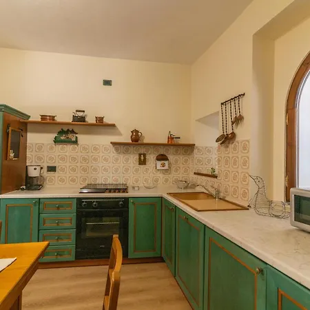 Spacious Near Orta, 8min
