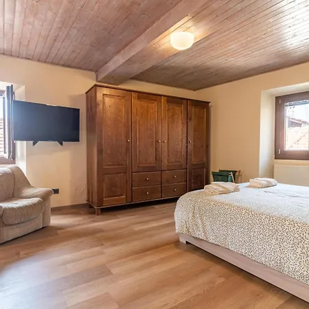Spacious Near Orta, 8min