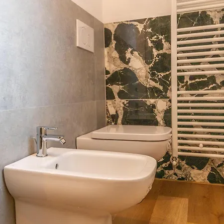Spacious Near Orta, 8min