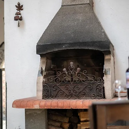 Apartment Spacious Near Orta, 8min