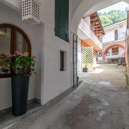 Spacious Near Orta, 8min Apartment